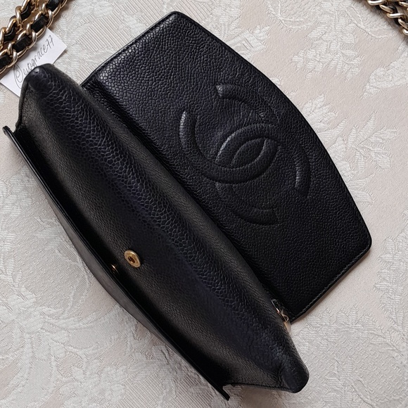 Chanel Vintage Black Caviar Clutch or Crossbody with Gold CC Zipper Tag! - Picture 11 of 12
